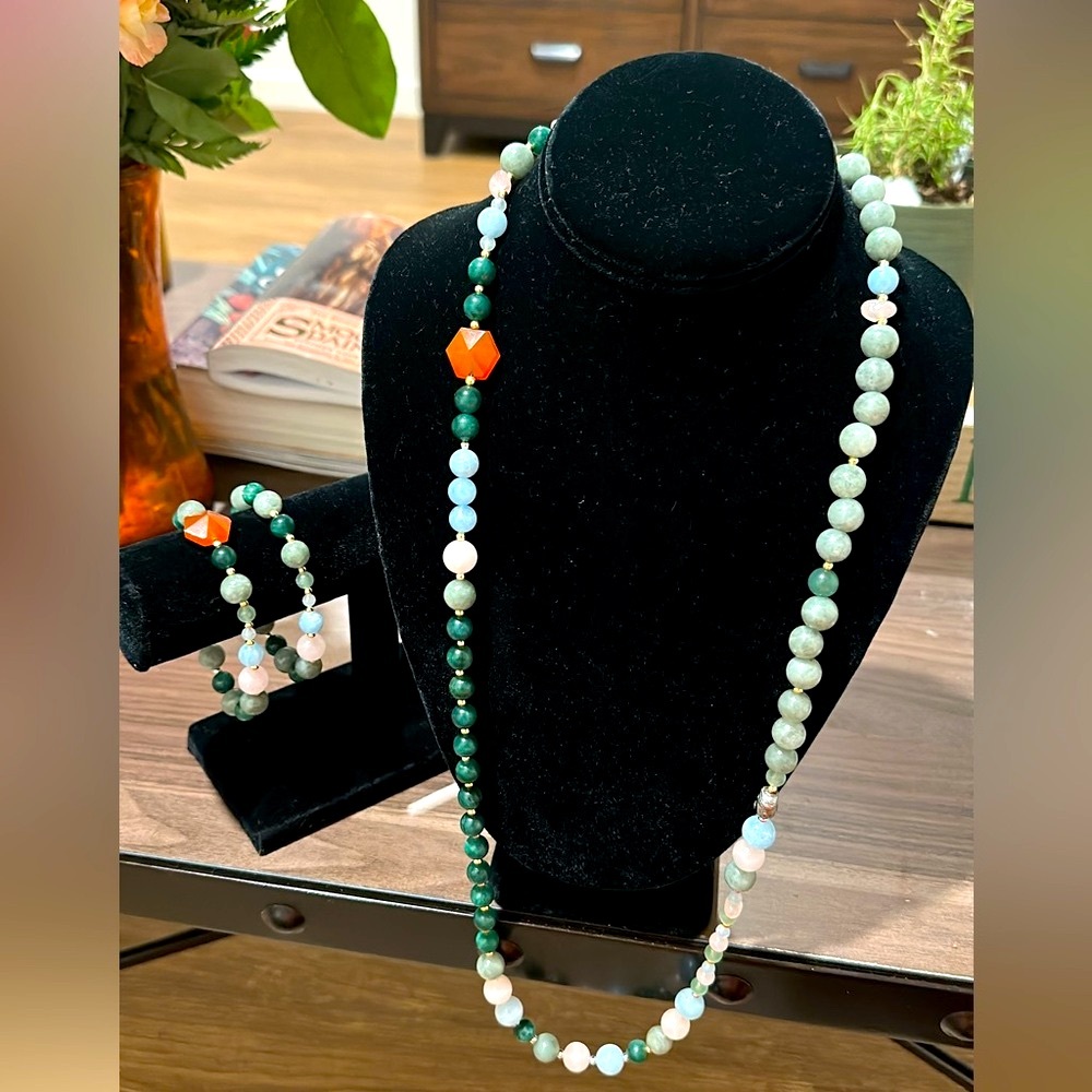 New JADE Elegant Multicolor Beaded Necklace and Bracelet Set